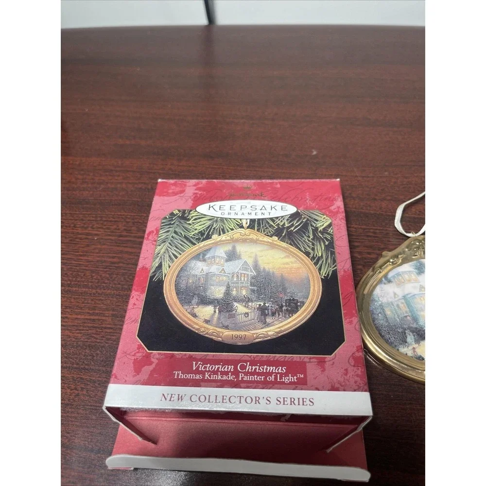 Hallmark‎ Victorian Christmas Ornament Thomas Kinkade Painter of Light 1997